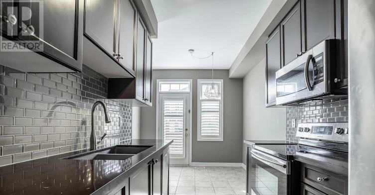 4 Courtland Crescent, East Gwillimbury, ON, L9N 0B2 - 18