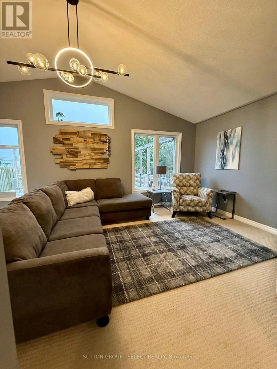 1610 Benjamin Drive, London, ON, N5V 5K1 - 9