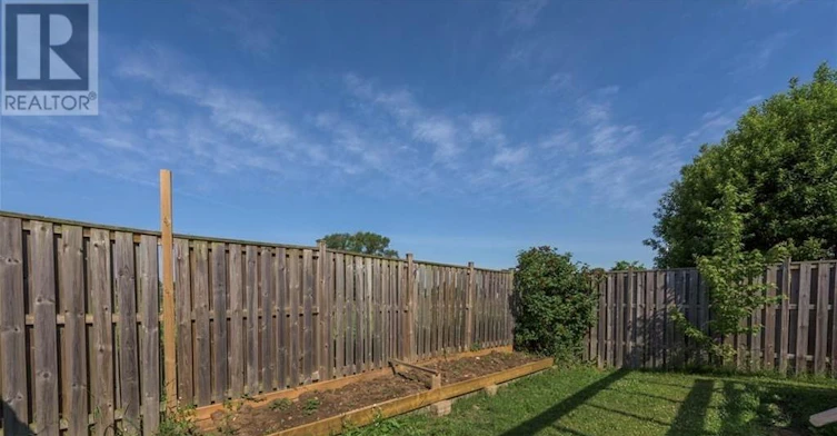 1610 Benjamin Drive, London, ON, N5V 5K1 - 3