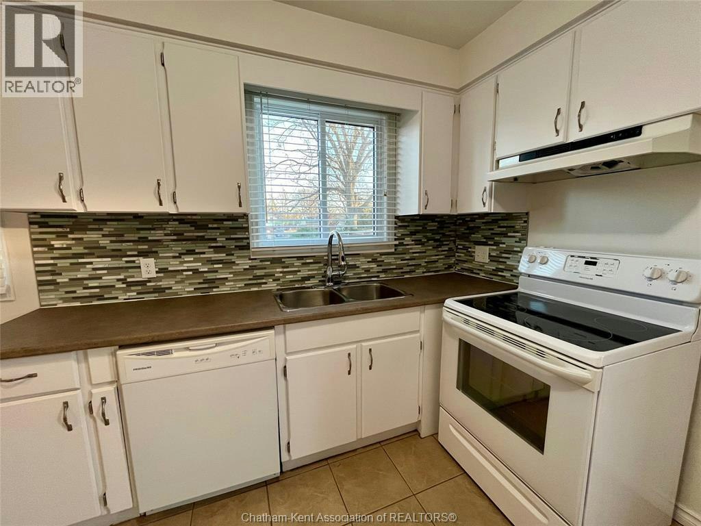 12 Athlone Court, Chatham-Kent, ON, N7L 1X9 - 8