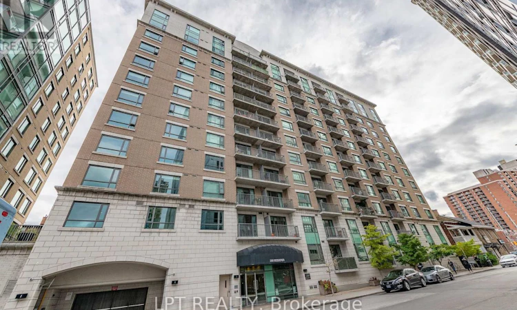 305-200 Besserer Street