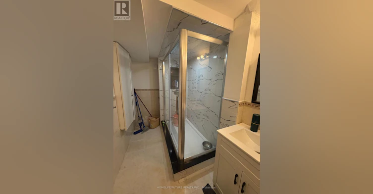 BSMT-33 Seasons Drive, Toronto, ON, M1X 1X4 - 4