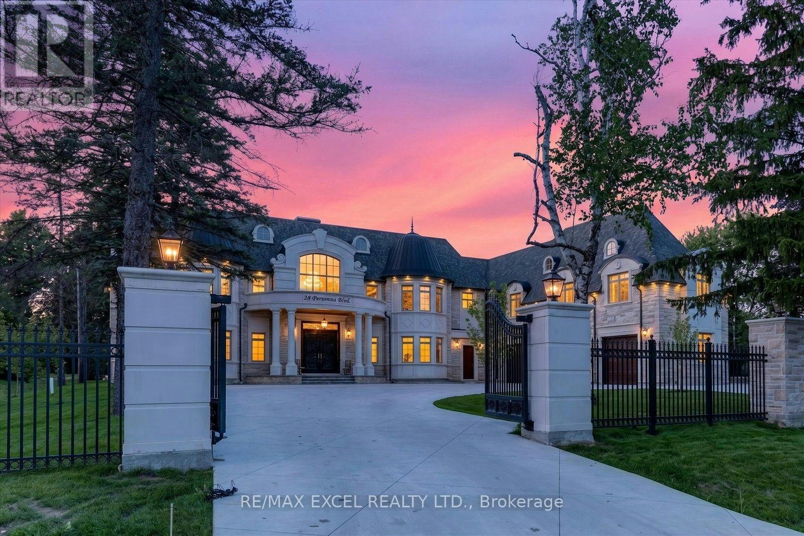 28 Personna Boulevard, Markham, ON, L6C 1E9