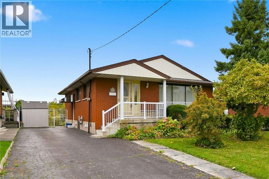 138 Luscombe Street, Hamilton, ON, L9A 2K3