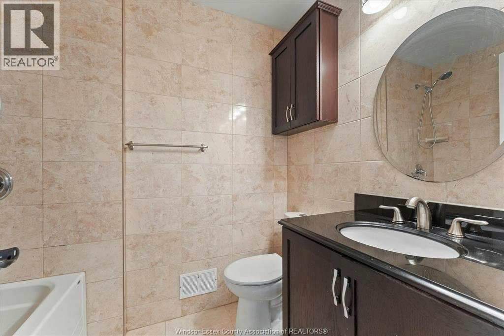 1055 Roseland Drive South, Windsor, ON, N9G 1T9 - 22