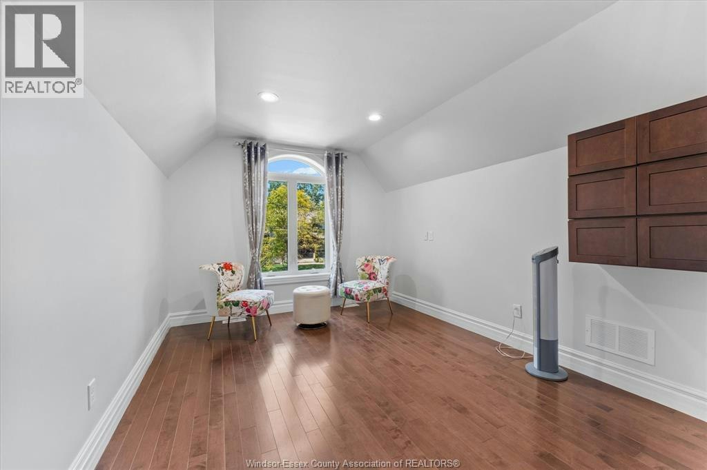 1055 Roseland Drive South, Windsor, ON, N9G 1T9 - 20