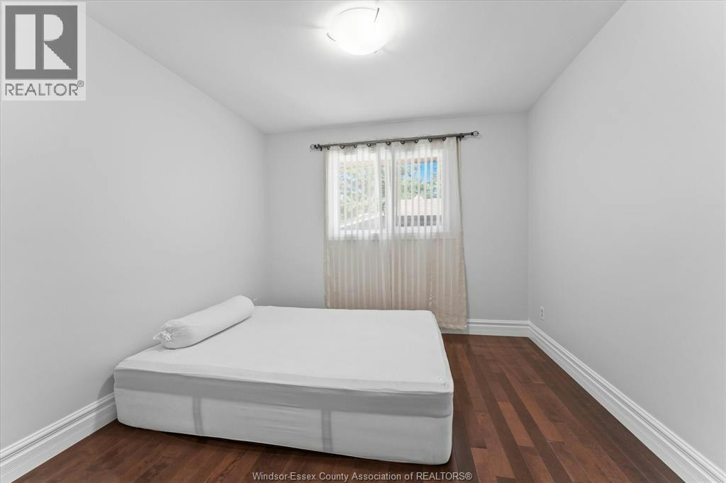 1055 Roseland Drive South, Windsor, ON, N9G 1T9 - 23