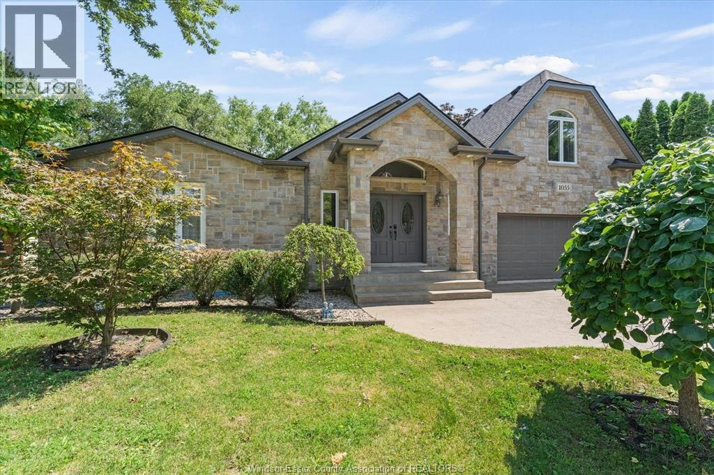 1055 Roseland Drive South, Windsor, ON, N9G 1T9 - 2