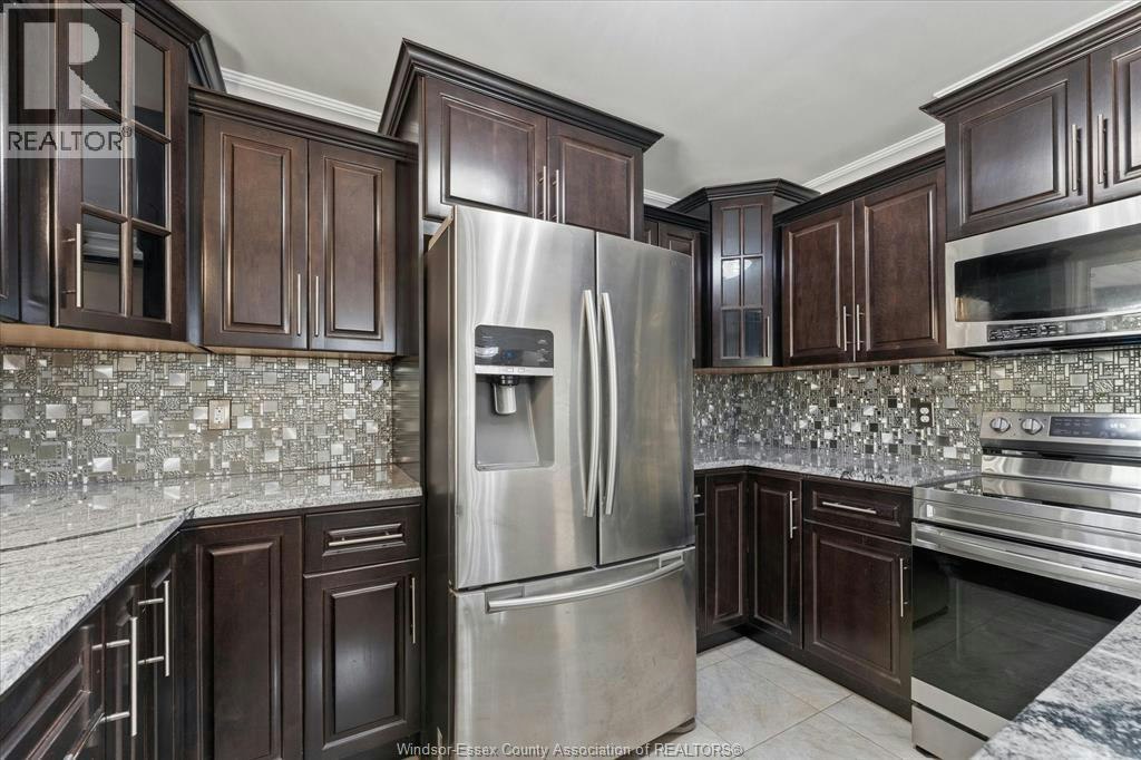 1055 Roseland Drive South, Windsor, ON, N9G 1T9 - 13