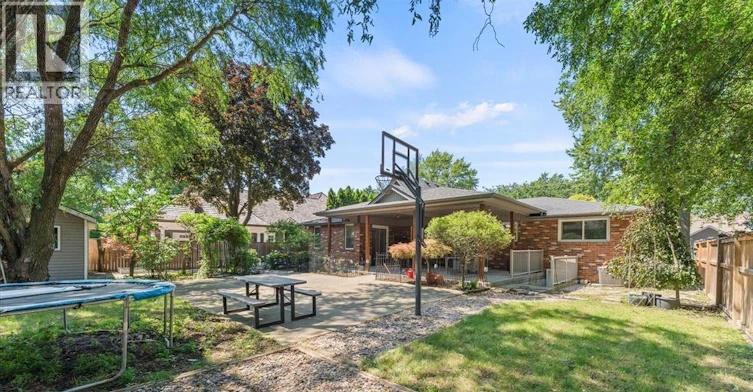 1055 Roseland Drive South, Windsor, ON, N9G 1T9 - 40