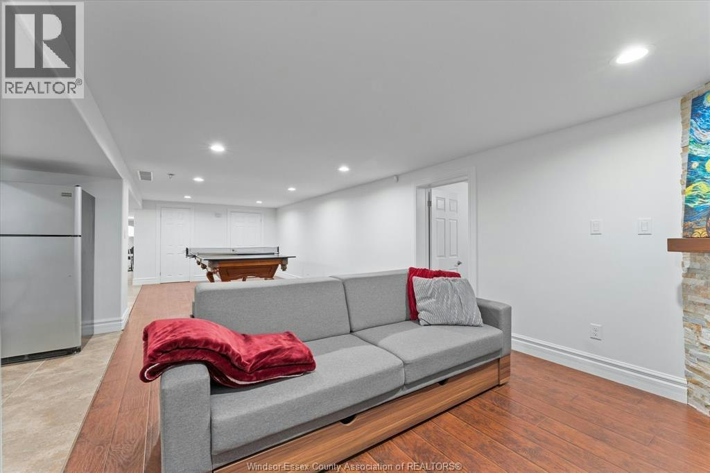 1055 Roseland Drive South, Windsor, ON, N9G 1T9 - 31
