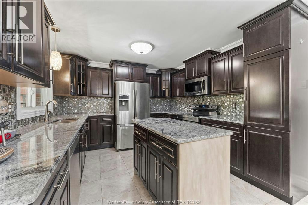 1055 Roseland Drive South, Windsor, ON, N9G 1T9 - 11