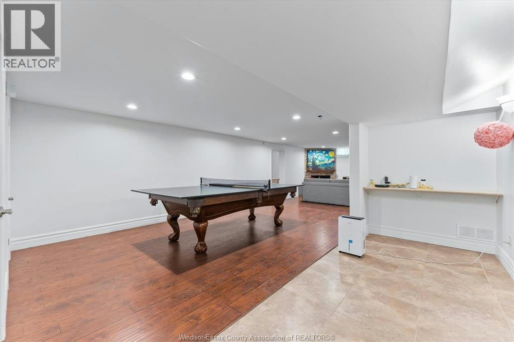 1055 Roseland Drive South, Windsor, ON, N9G 1T9 - 27