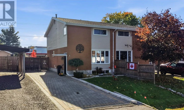 33 Elmhurst Court