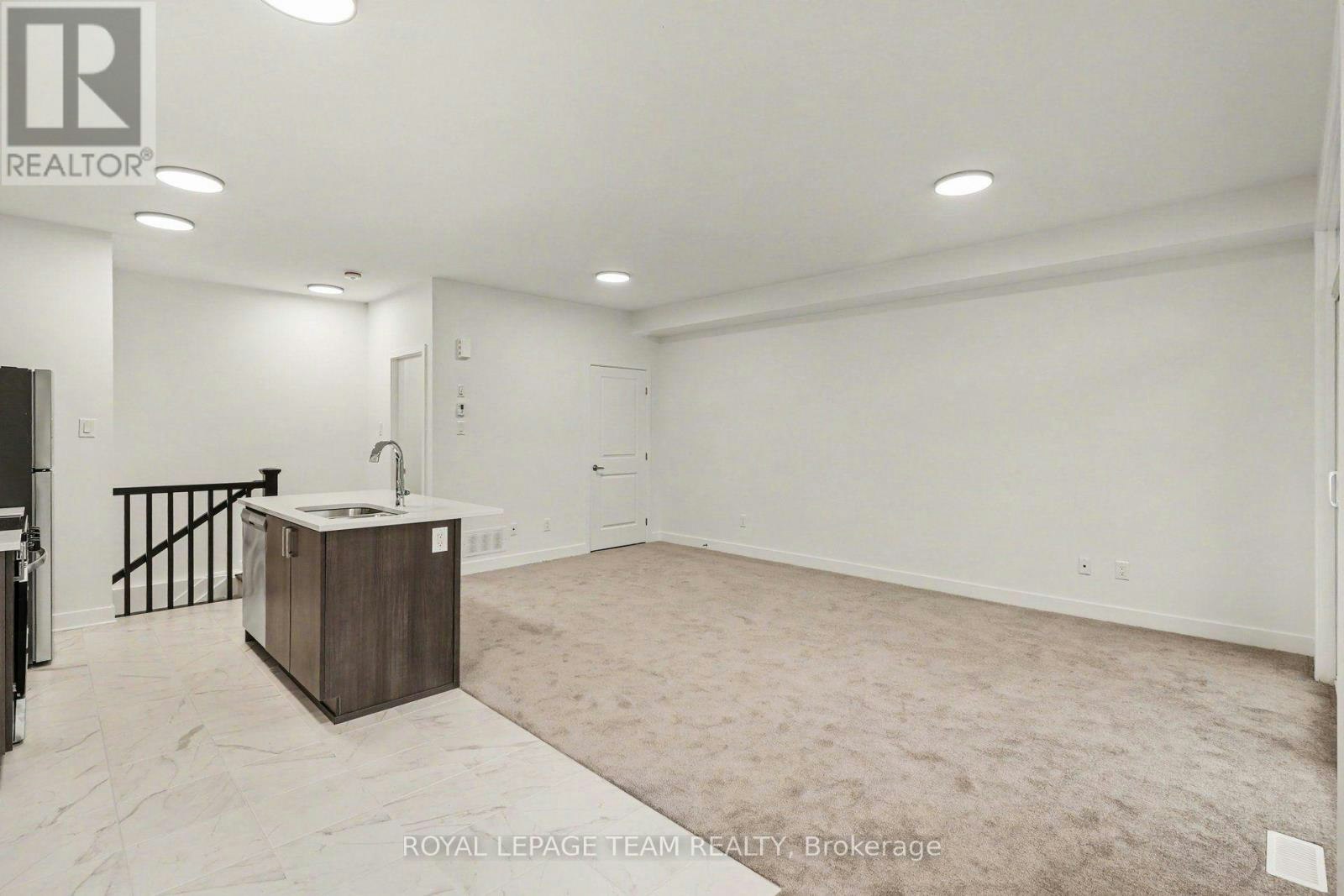 M-1063 Cedar Creek Drive, Ottawa, ON, K0A 2P0 - 8