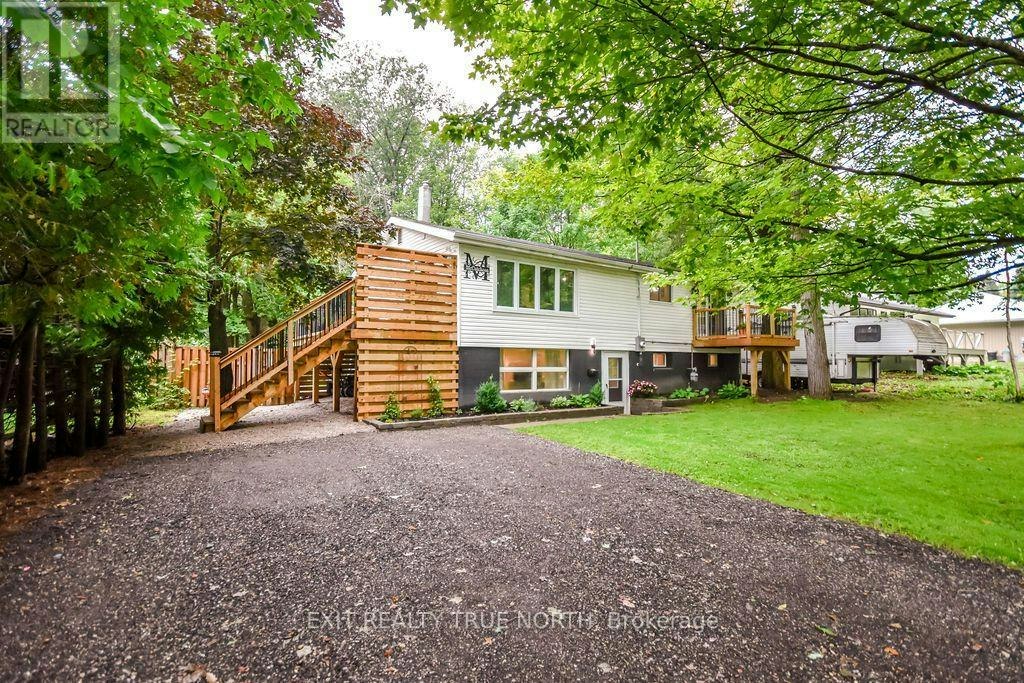 27 Nida Drive, Tiny, ON, L9M 0B3