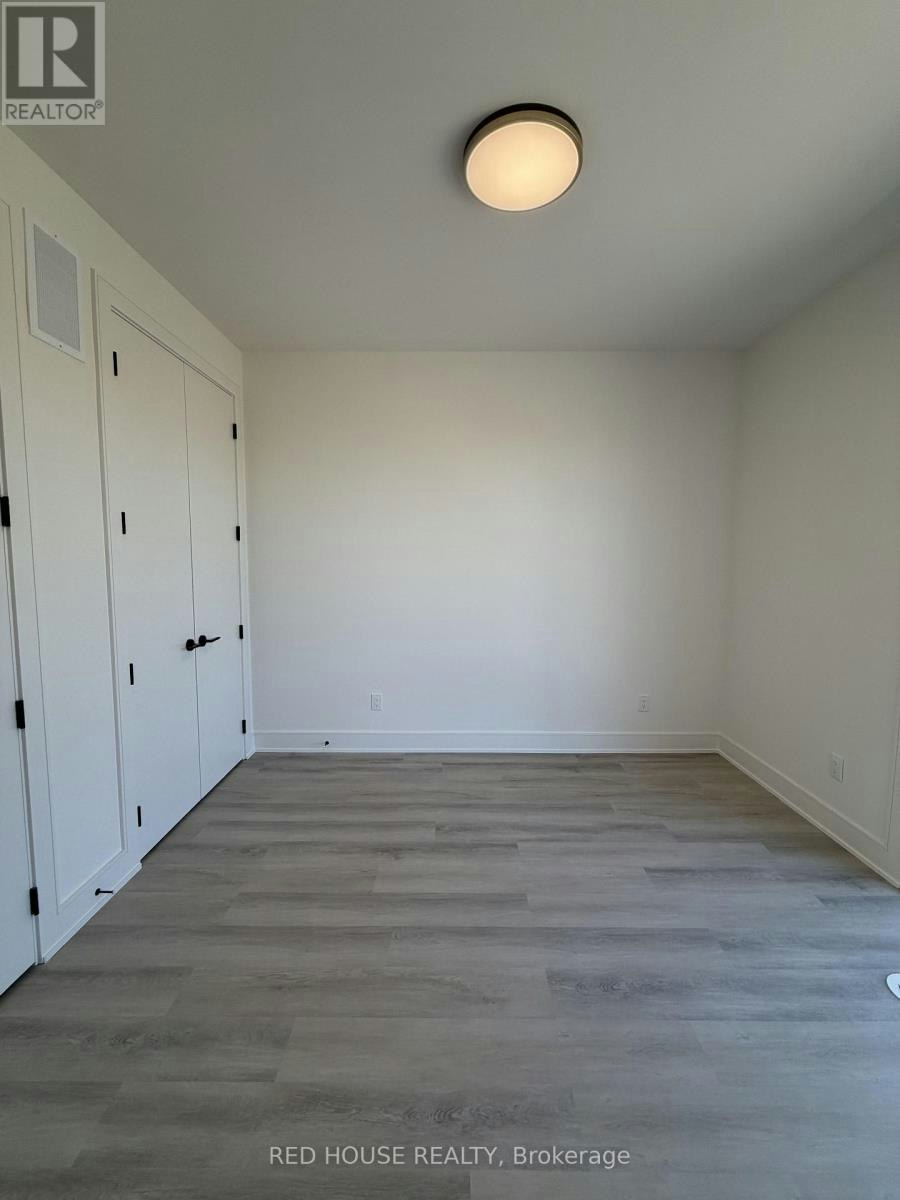 290 Ellis Avenue, St. Catharines, ON, L2P 0G9 - 12