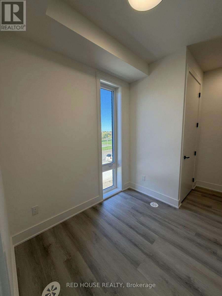 290 Ellis Avenue, St. Catharines, ON, L2P 0G9 - 20