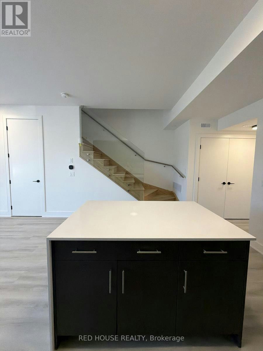 290 Ellis Avenue, St. Catharines, ON, L2P 0G9 - 7