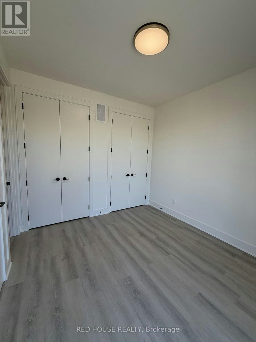 290 Ellis Avenue, St. Catharines, ON, L2P 0G9 - 16