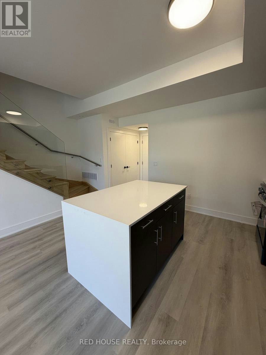 290 Ellis Avenue, St. Catharines, ON, L2P 0G9 - 6