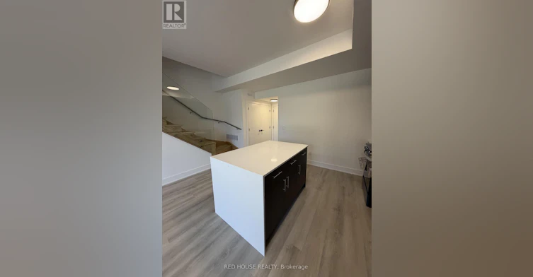 290 Ellis Avenue, St. Catharines, ON, L2P 0G9 - 6