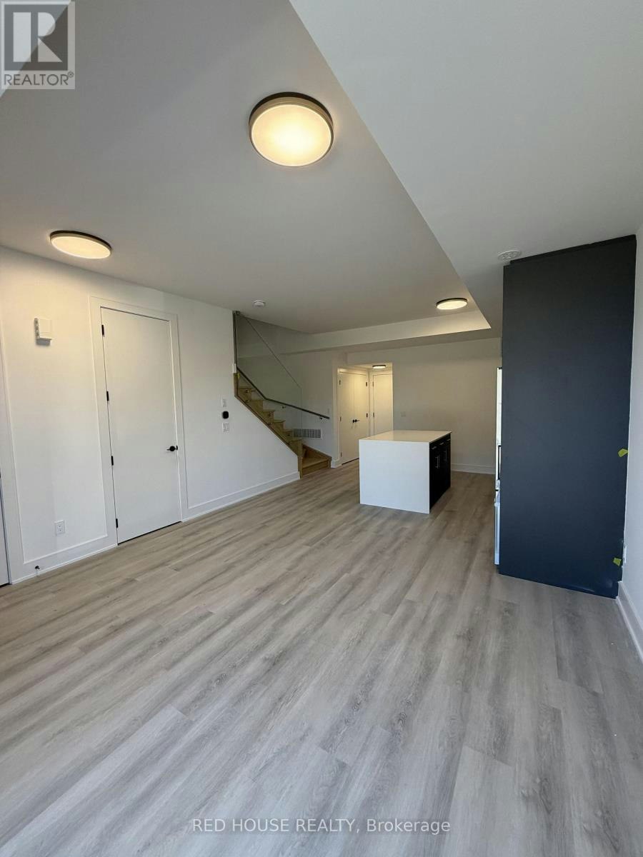 290 Ellis Avenue, St. Catharines, ON, L2P 0G9 - 3