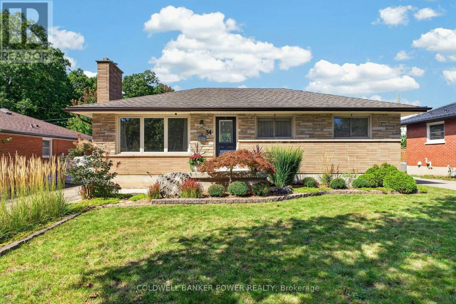 34 Algonquin Crescent, London, ON, N5W 1N4