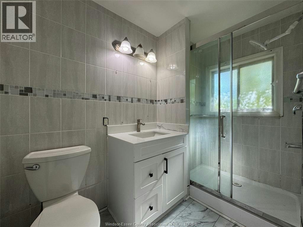 2267 College, Windsor, ON, N9B 1M7 - 12