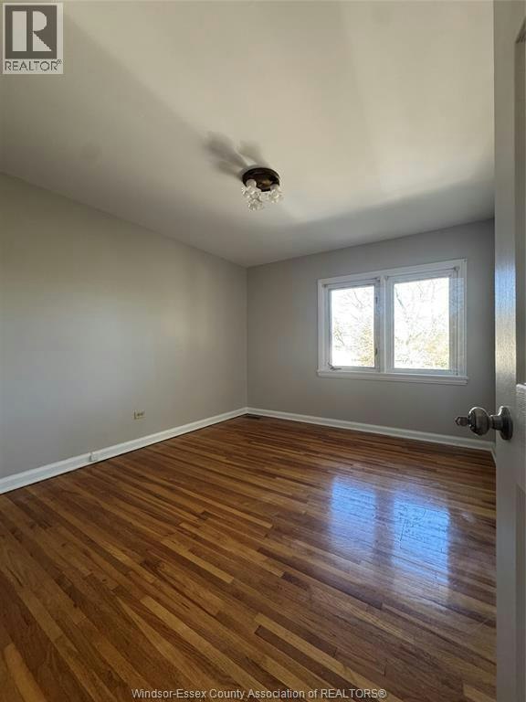 2267 College, Windsor, ON, N9B 1M7 - 8