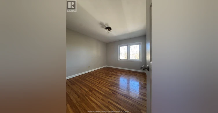 2267 College, Windsor, ON, N9B 1M7 - 8