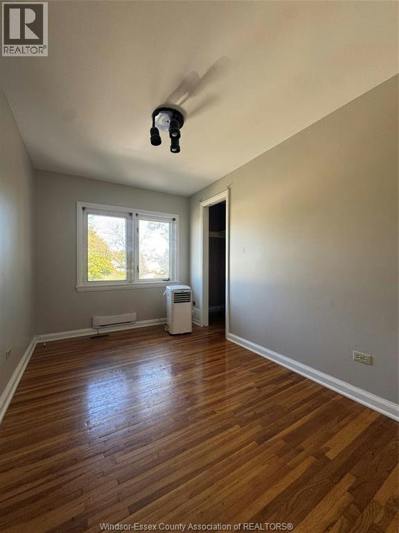 2267 College, Windsor, ON, N9B 1M7 - 10