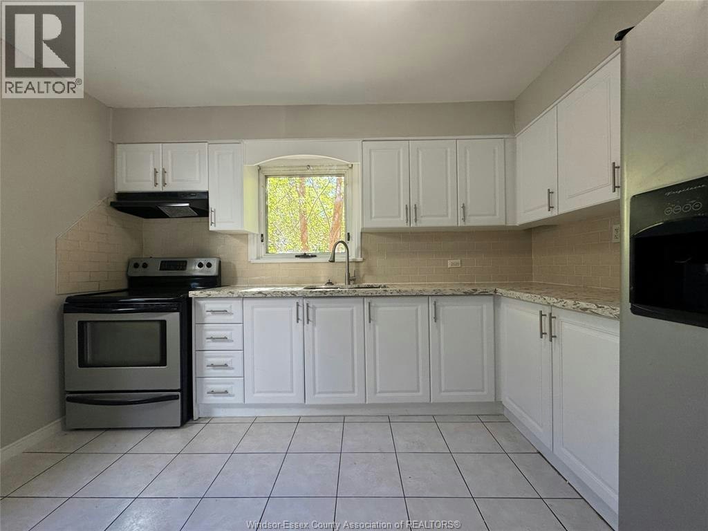 2267 College, Windsor, ON, N9B 1M7 - 6