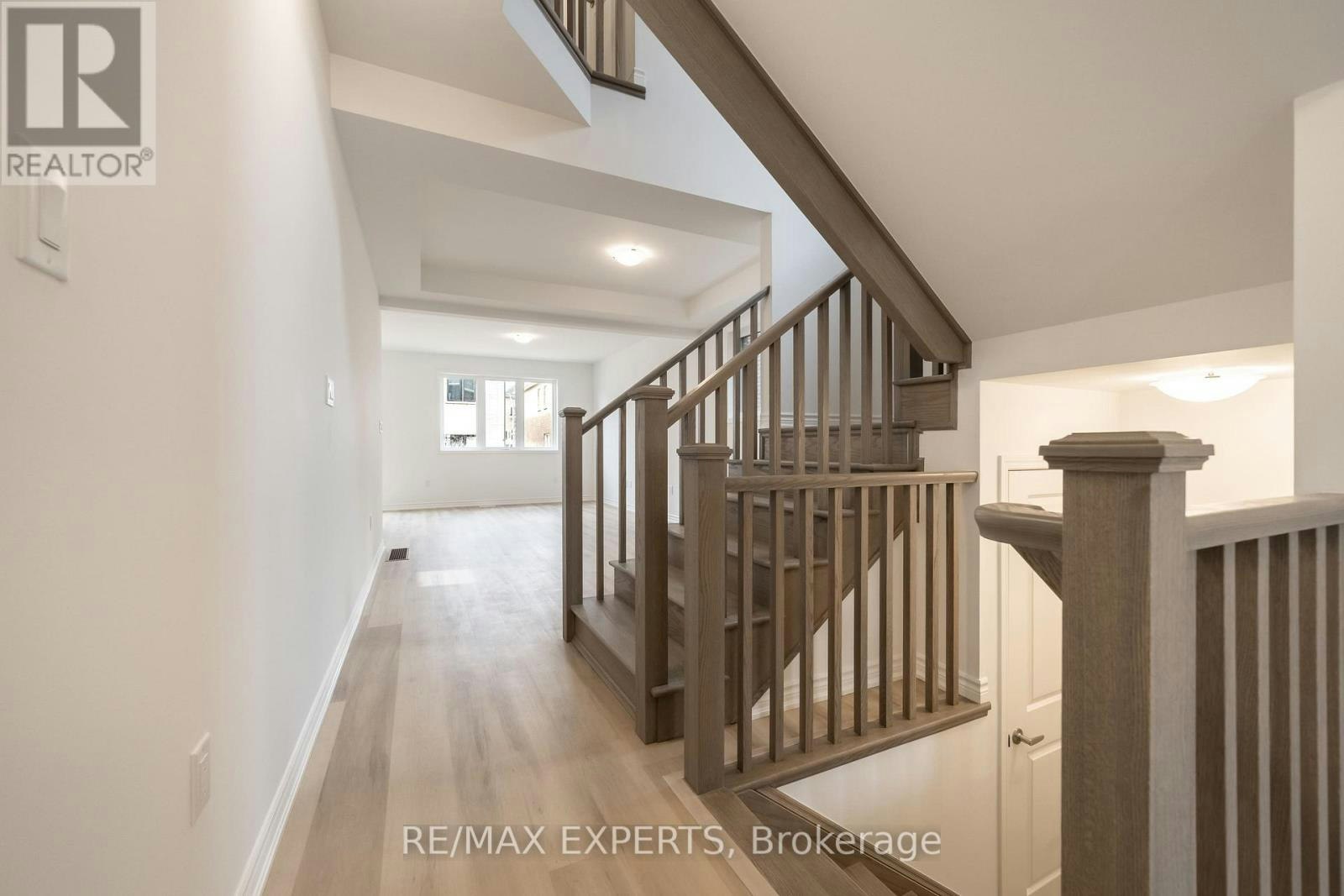 121 Vinewood Crescent, Barrie, ON, L9J 1B5 - 17