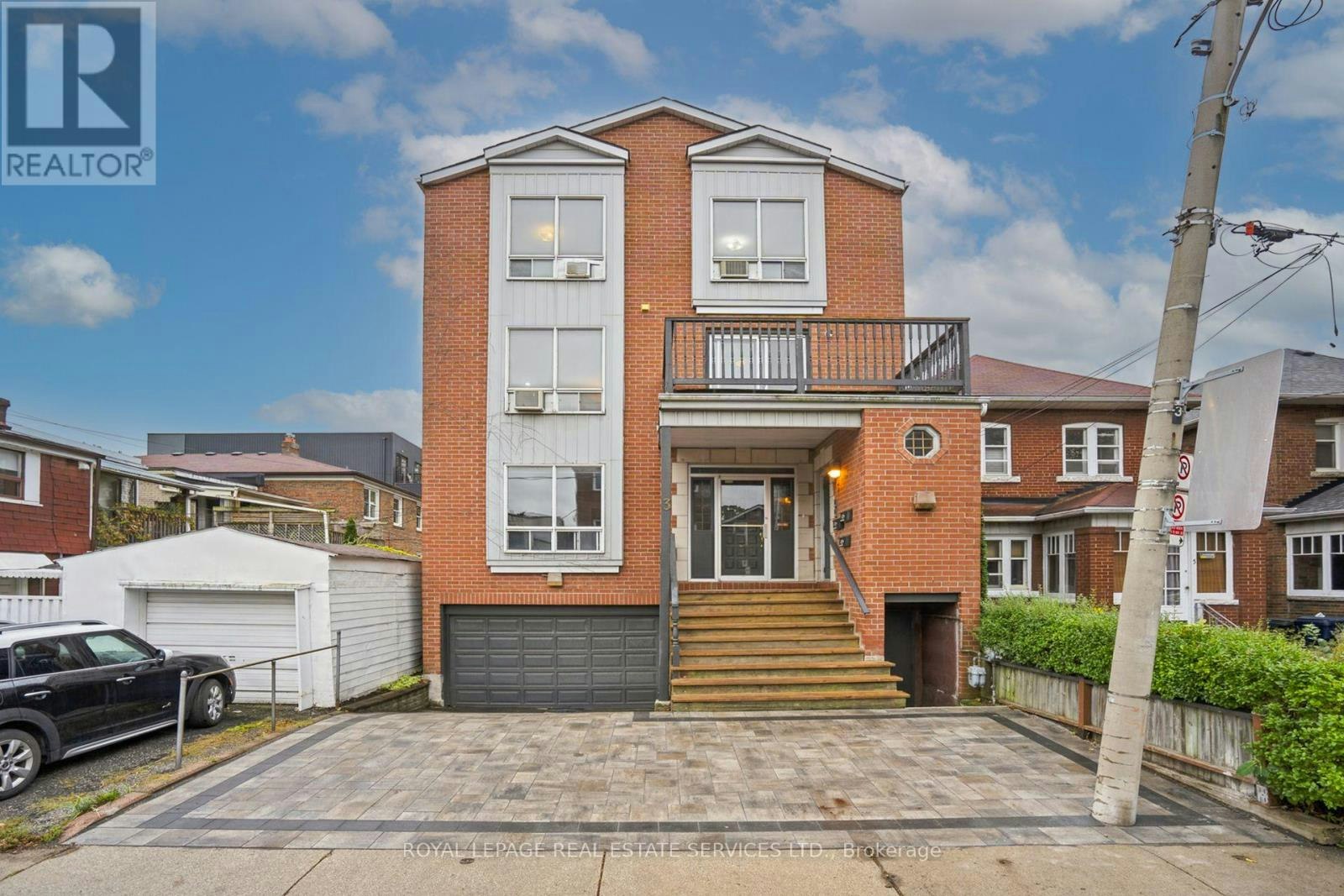 3 Harshaw Avenue, Toronto, ON, M6S 1X7