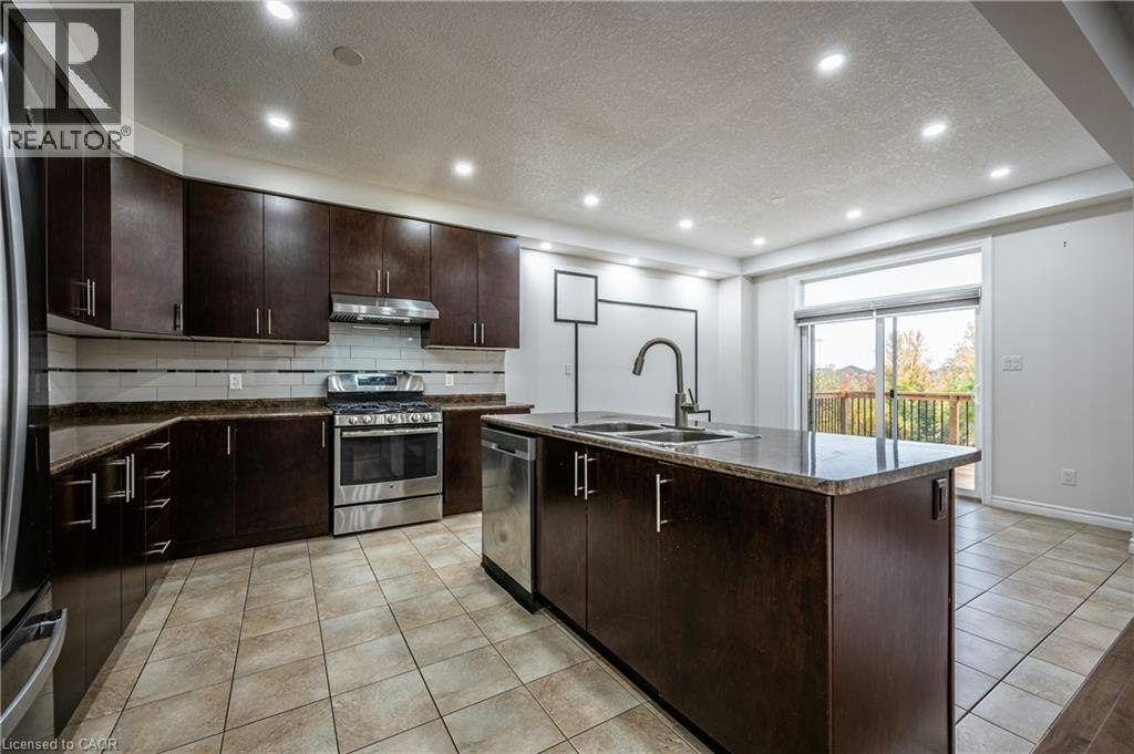 Upper-121 Steeplechase Way, Waterloo, ON, N2K 0E7 - 11