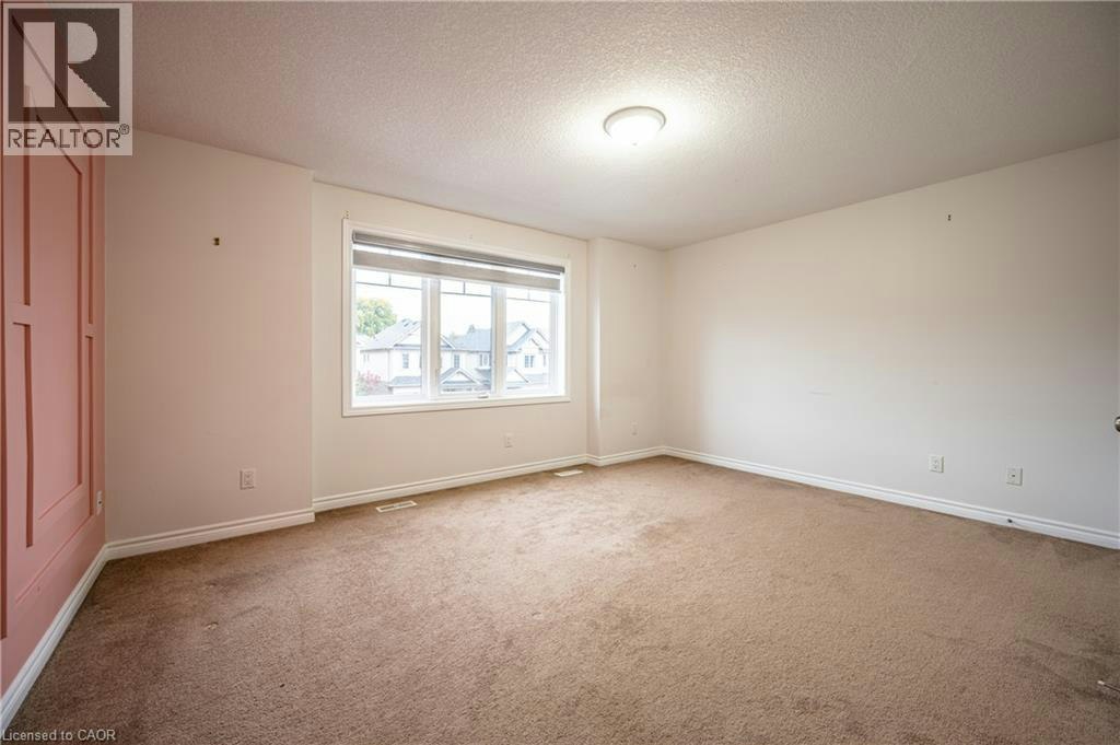 Upper-121 Steeplechase Way, Waterloo, ON, N2K 0E7 - 12