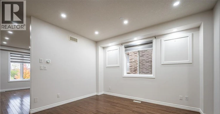 Upper-121 Steeplechase Way, Waterloo, ON, N2K 0E7 - 3