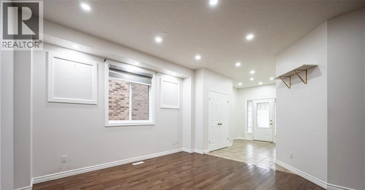 Upper-121 Steeplechase Way, Waterloo, ON, N2K 0E7 - 4