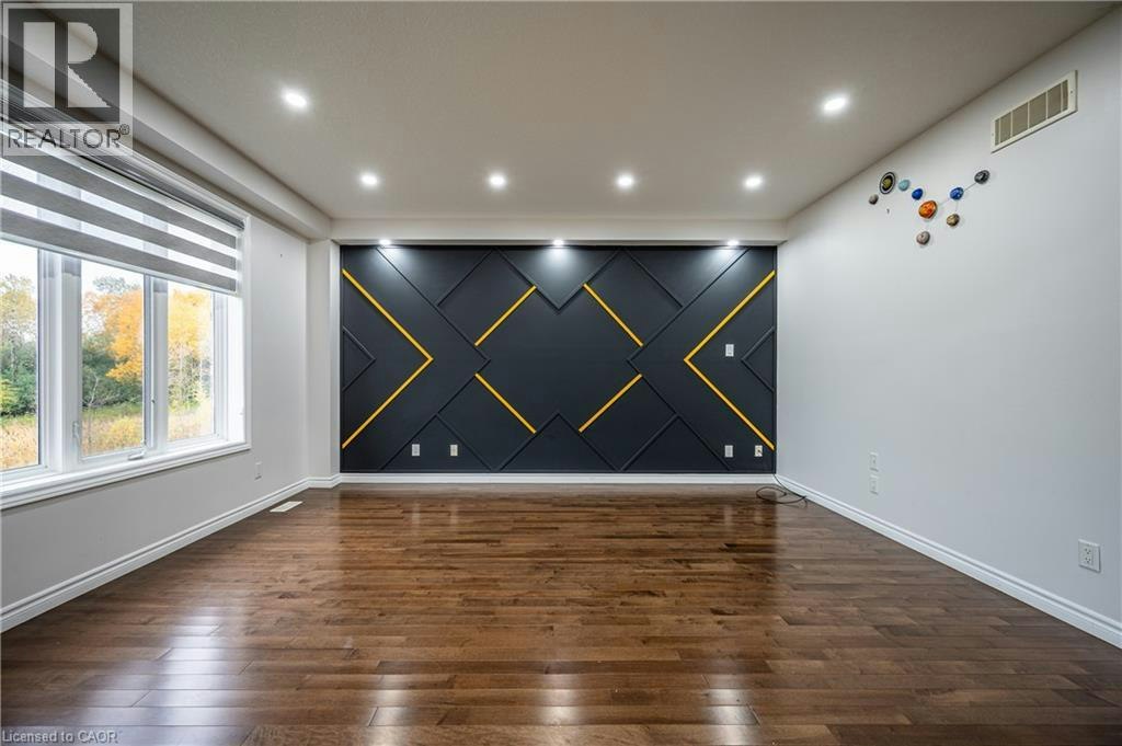 Upper-121 Steeplechase Way, Waterloo, ON, N2K 0E7 - 6
