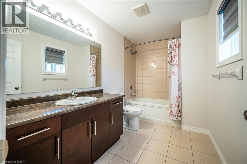 Upper-121 Steeplechase Way, Waterloo, ON, N2K 0E7 - 20