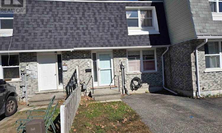 8 Bailey Lane