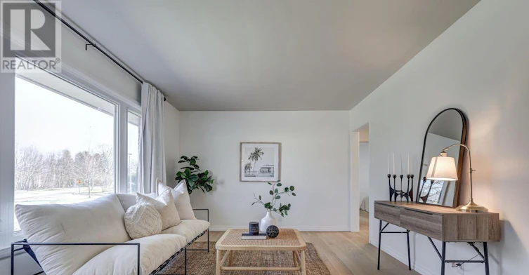 MAIN FLOOR-408 Ridgewood Crescent, London, ON, N6J 3H3 - 3