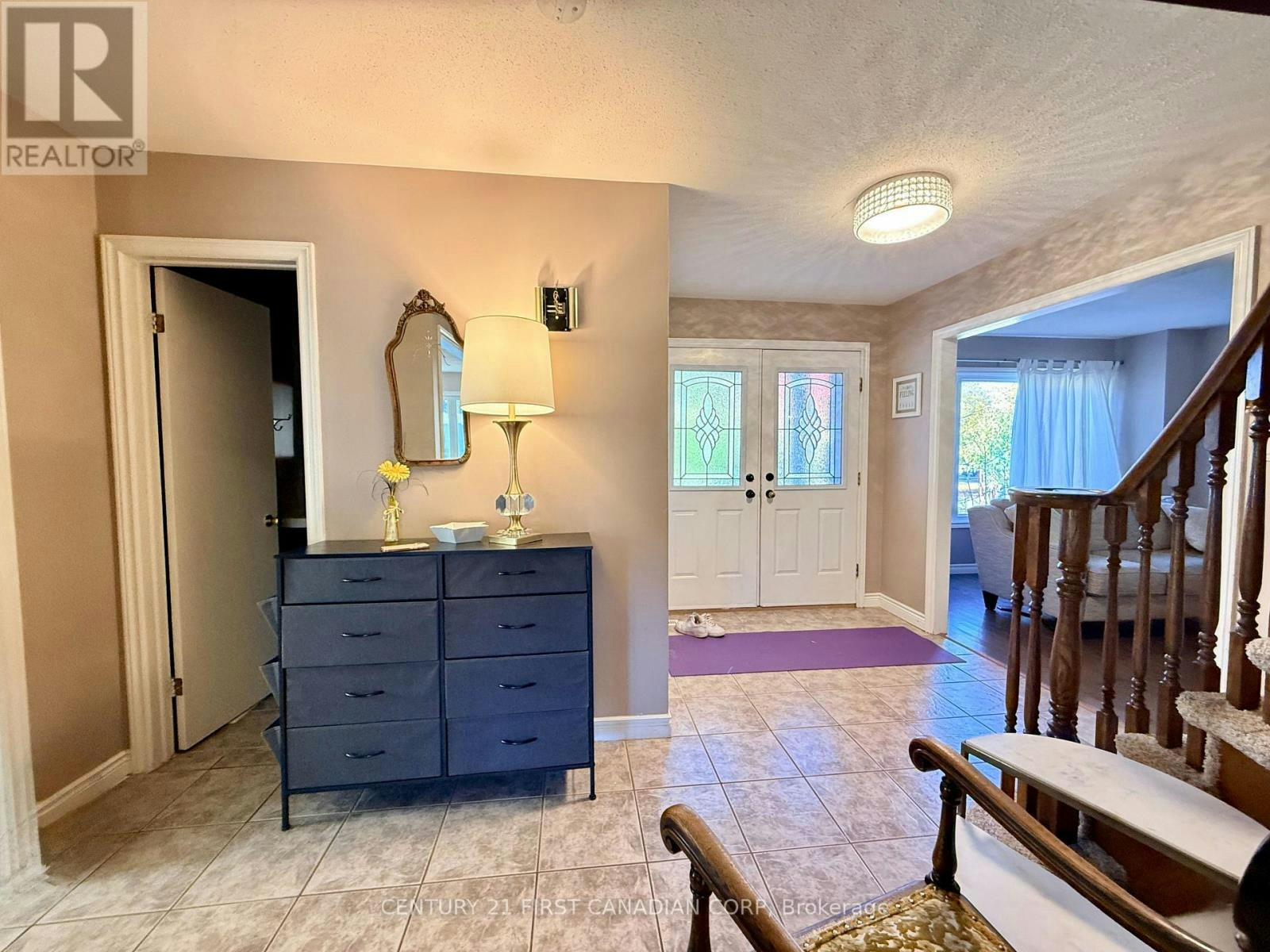 26 Colonial Crescent, London, ON, N6H 4X3 - 7