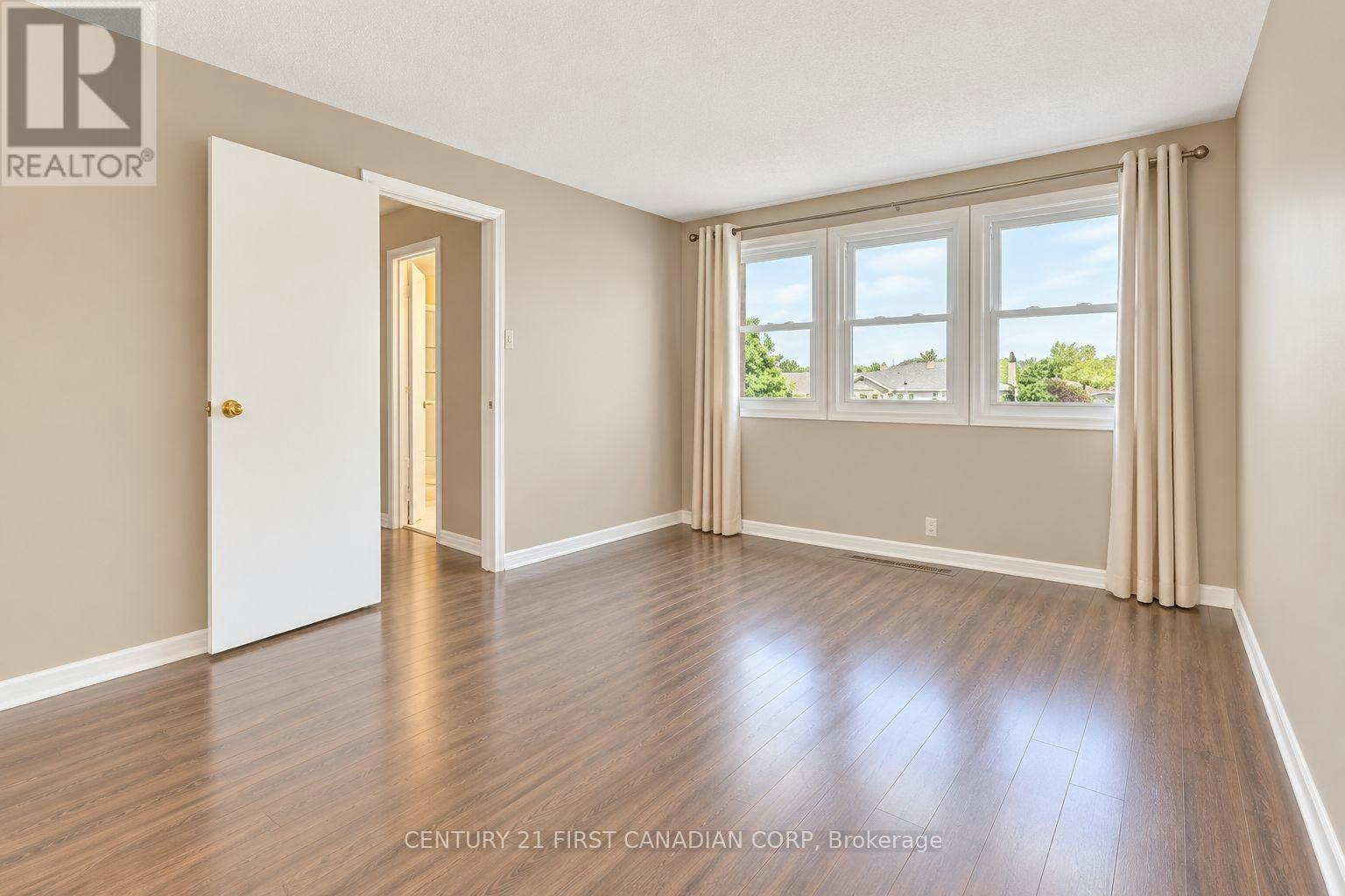 26 Colonial Crescent, London, ON, N6H 4X3 - 28