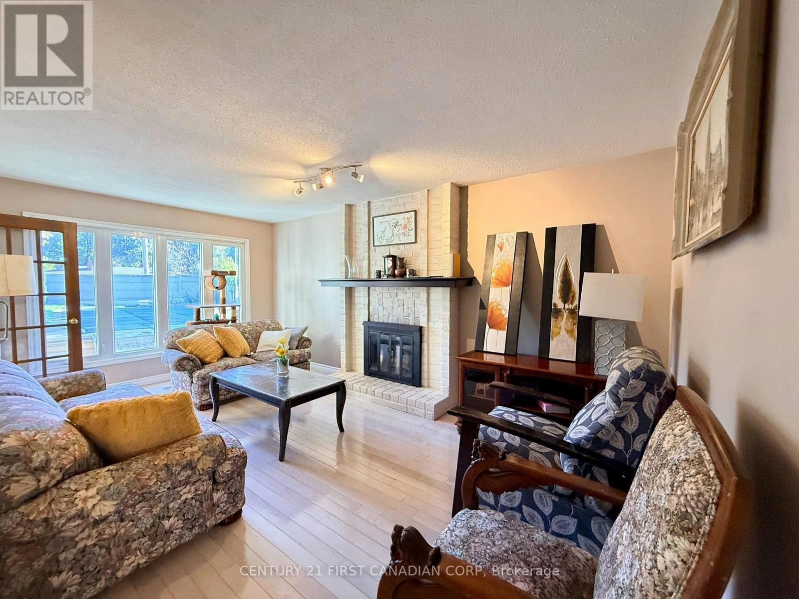 26 Colonial Crescent, London, ON, N6H 4X3 - 16