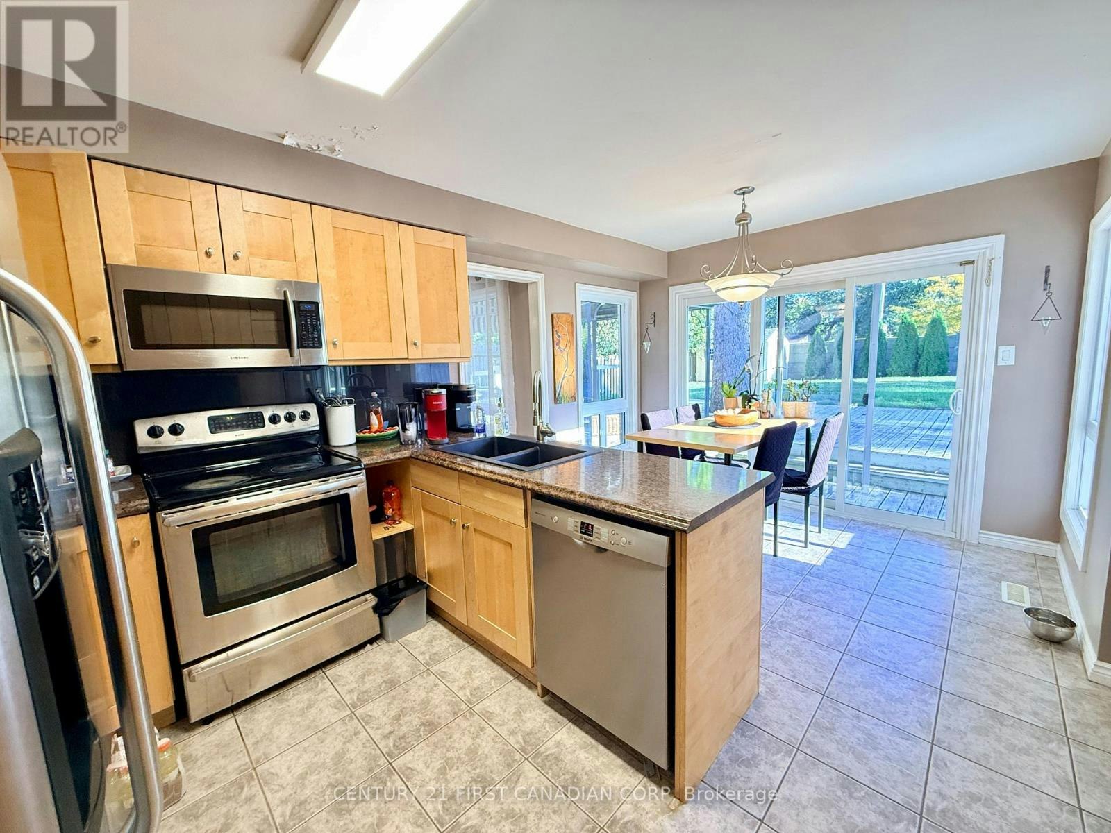 26 Colonial Crescent, London, ON, N6H 4X3 - 11