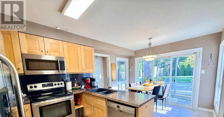 26 Colonial Crescent, London, ON, N6H 4X3 - 11