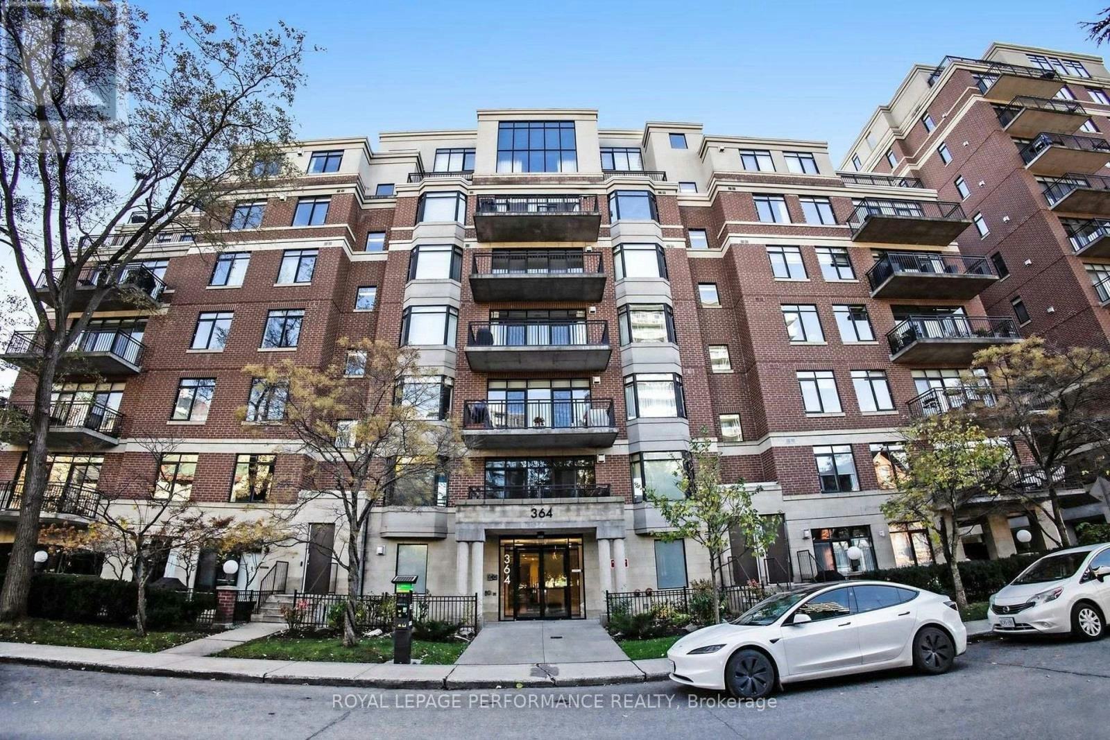 PH3-364 Cooper Street, Ottawa, ON, K2P 2P3