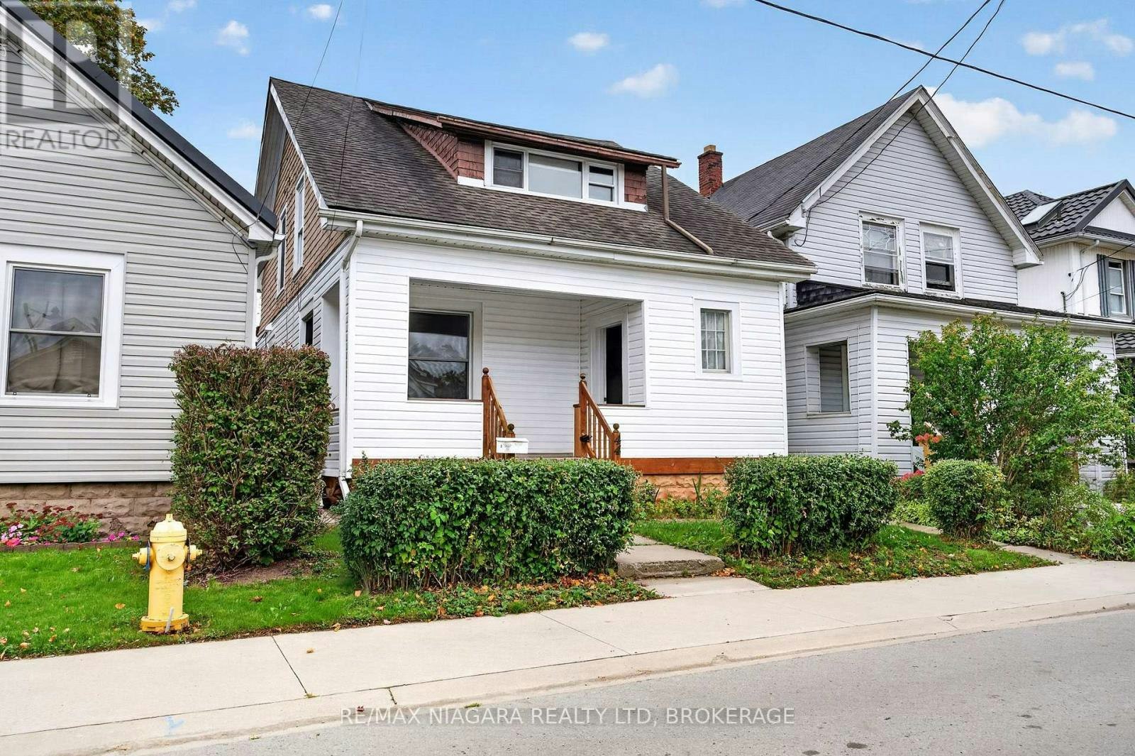44 Lowell Avenue, St. Catharines, ON, L2R 2E1